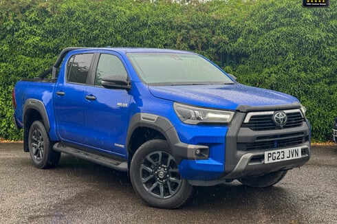 Toyota Hilux Crew Cab 4X4 AUTO Invincible X Air Con Cam Nav Senors EURO 6 NO VAT