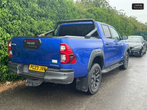 Toyota Hilux Crew Cab 4X4 AUTO Invincible X Air Con Cam Nav Senors EURO 6 NO VAT 3