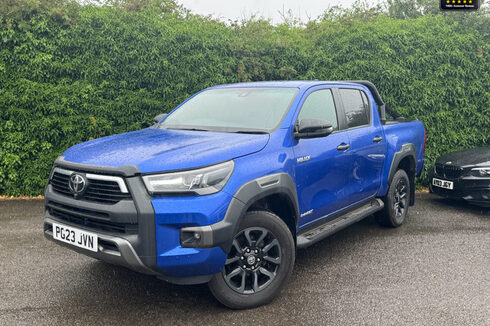 Toyota Hilux Crew Cab 4X4 AUTO Invincible X Air Con Cam Nav Senors EURO 6 NO VAT
