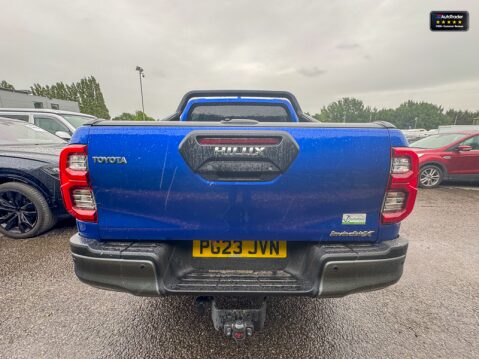 Toyota Hilux Crew Cab 4X4 AUTO Invincible X Air Con Cam Nav Senors EURO 6 NO VAT 7