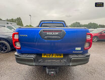 Toyota Hilux Crew Cab 4X4 AUTO Invincible X Air Con Cam Nav Senors EURO 6 NO VAT 7