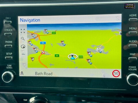 Toyota Hilux Crew Cab 4X4 AUTO Invincible X Air Con Cam Nav Senors EURO 6 NO VAT 34