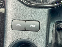 Toyota Hilux Crew Cab 4X4 AUTO Invincible X Air Con Cam Nav Senors EURO 6 NO VAT 41