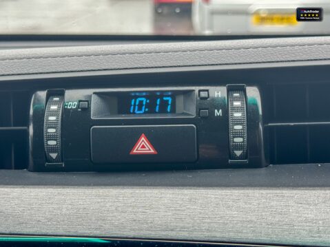 Toyota Hilux Crew Cab 4X4 AUTO Invincible X Air Con Cam Nav Senors EURO 6 NO VAT 42