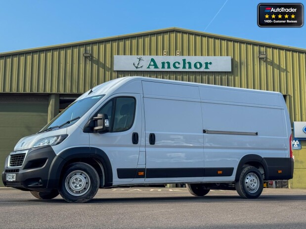Peugeot Boxer XLWB L4H2 Medium Roof Bluehdi 435 Professional Premium Plus EURO 6 1