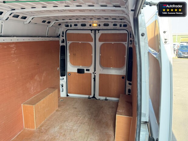 Peugeot Boxer XLWB L4H2 Medium Roof Bluehdi 435 Professional Premium Plus EURO 6 10