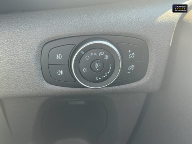 Ford Transit Custom AUTO LWB L2H1 170ps Low Roof 320 Limited Air Con Cam Sensors EURO 6 22