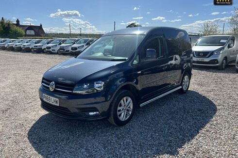Volkswagen Caddy SWB L1H1 Low Roof Highline 102ps Air Con Alloys Nav Sensors EURO 6 NO VAT