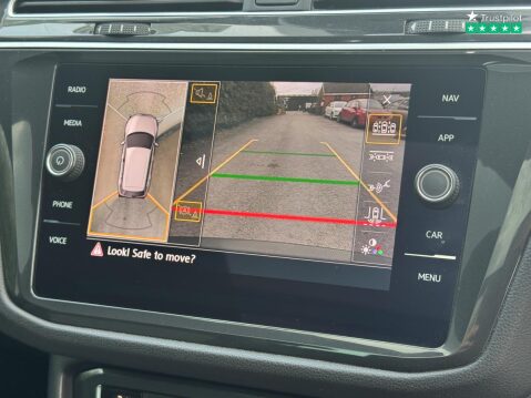 Volkswagen Tiguan 2.0 TDI R-Line Tech SUV 5dr Diesel Manual 4Motion Euro 6 (s/s) (150 ps) 17