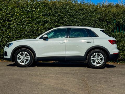 Audi Q3 1.5 TFSI CoD 35 Technik SUV 5dr Petrol Manual Euro 6 (s/s) (150 ps) 6