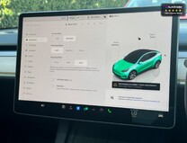 Tesla Model Y (Dual Motor) Long Range SUV 5dr Electric Auto 4WDE (384 bhp) 18
