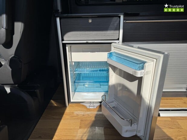 Volkswagen Transporter AUTO DSG Camper150hp PopTop 4 Berth Kitchen Bike R 12