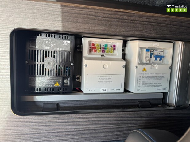 Volkswagen Transporter AUTO DSG Camper150hp PopTop 4 Berth Kitchen Bike R 22