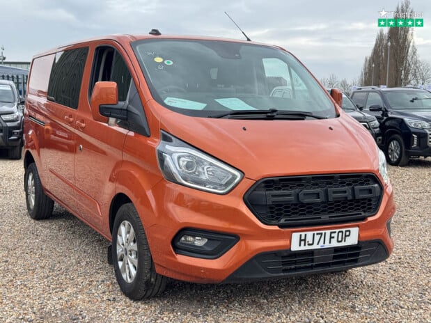 Ford Transit Custom Crew Cab [SOLD CR] LWB L2H1 320 Limited Air Con Sensors EURO 6 NO VAT 4