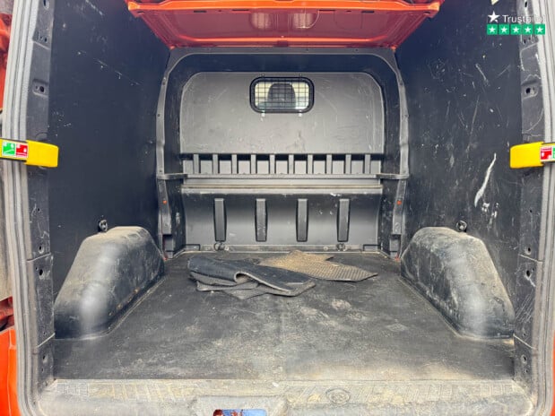 Ford Transit Custom Crew Cab [SOLD CR] LWB L2H1 320 Limited Air Con Sensors EURO 6 NO VAT 15
