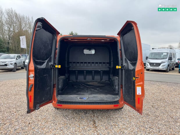 Ford Transit Custom Crew Cab [SOLD CR] LWB L2H1 320 Limited Air Con Sensors EURO 6 NO VAT 16