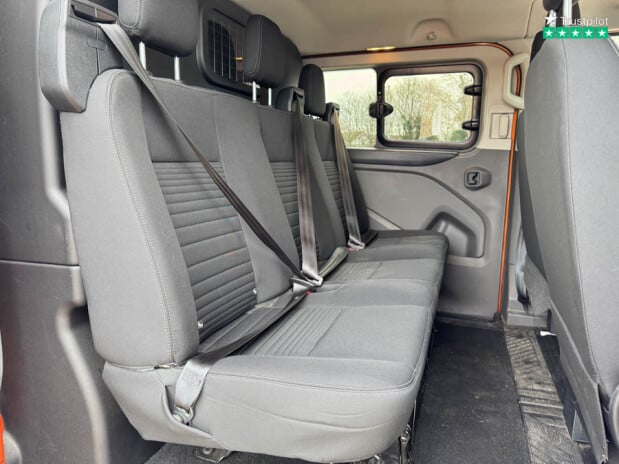 Ford Transit Custom Crew Cab [SOLD CR] LWB L2H1 320 Limited Air Con Sensors EURO 6 NO VAT 17