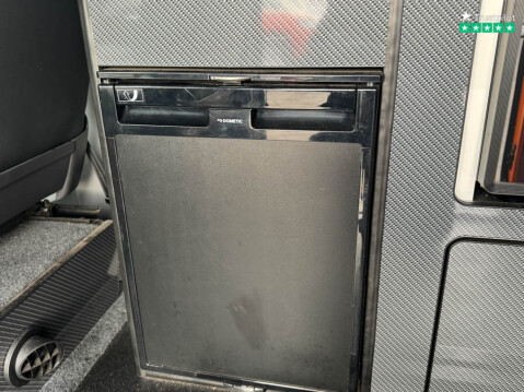Volkswagen Transporter Campaway|Kitchen|R/R Bed|PopTop|Awning|Fridge|Air Con 12