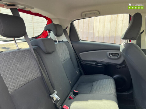 Toyota Yaris (Sold) 1.33 Dual VVT-i Icon Hatchback 5dr Petrol Manual ULEZ COMPLIANT (99 12