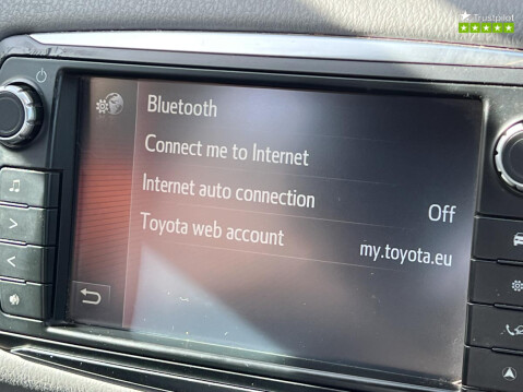 Toyota Yaris (Sold) 1.33 Dual VVT-i Icon Hatchback 5dr Petrol Manual ULEZ COMPLIANT (99 29