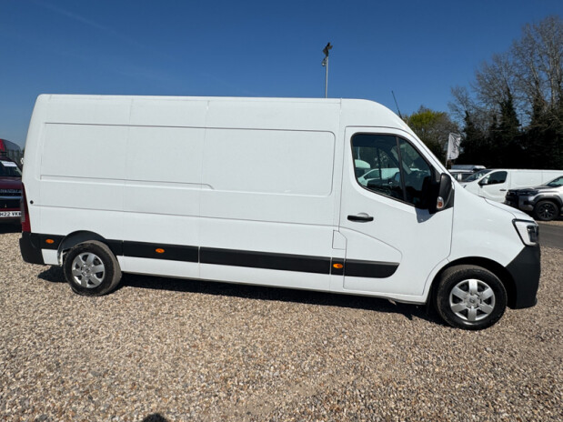 Renault Master LWB L3H2 Medium Roof Lm35 Business Plus Air Con Sensors EURO 6 5