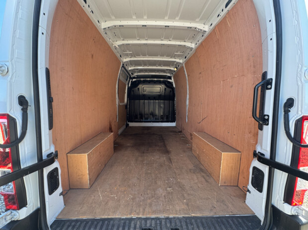 Renault Master LWB L3H2 Medium Roof Lm35 Business Plus Air Con Sensors EURO 6 9
