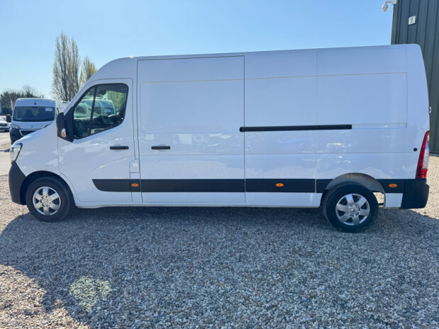 Renault Master LWB L3H2 Medium Roof Lm35 Business Plus Air Con Sensors EURO 6 11