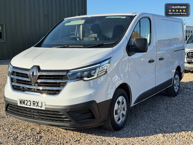 Renault Trafic SWB L1H1 [SOLD CM] Low Roof Sl28 Business Plus Air Con Sensors EURO 6 2