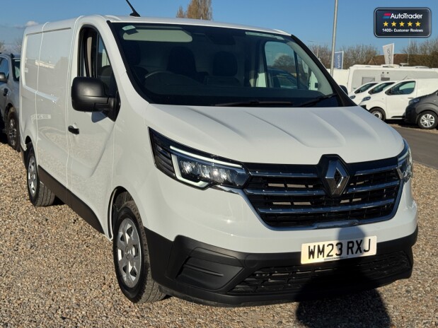 Renault Trafic SWB L1H1 [SOLD CM] Low Roof Sl28 Business Plus Air Con Sensors EURO 6 4