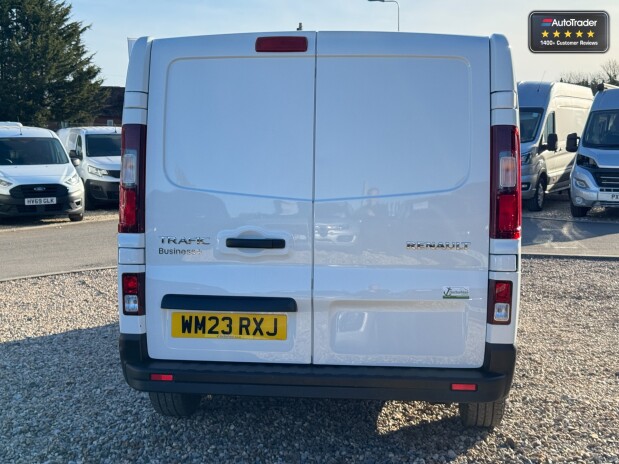 Renault Trafic SWB L1H1 [SOLD CM] Low Roof Sl28 Business Plus Air Con Sensors EURO 6 7