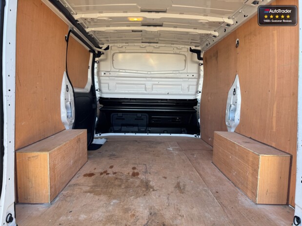 Renault Trafic SWB L1H1 [SOLD CM] Low Roof Sl28 Business Plus Air Con Sensors EURO 6 14