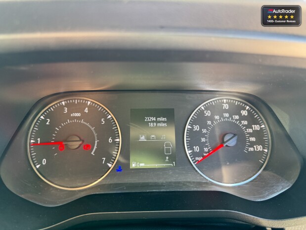 Renault Trafic SWB L1H1 [SOLD CM] Low Roof Sl28 Business Plus Air Con Sensors EURO 6 20