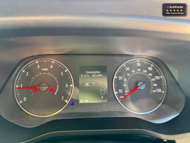 Renault Trafic SWB L1H1 [SOLD CM] Low Roof Sl28 Business Plus Air Con Sensors EURO 6 21