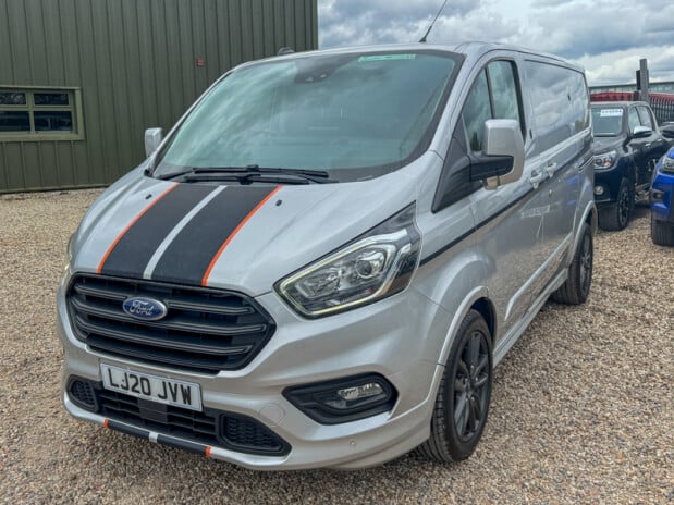 Ford Transit Custom AUTO SWB L1H1 290 Sport Air Con Alloys Camera Sensors EURO 6 2