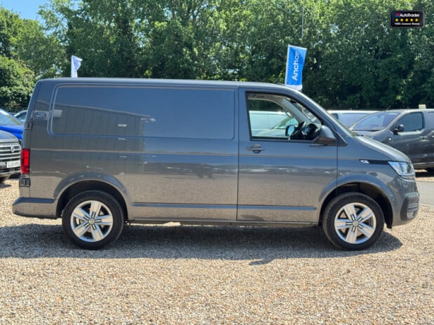 Volkswagen Transporter AUTO SWB L1H1 T30 204Bhp Tdi Highline Air Con Camera Sensors EURO 6 NO VAT 5