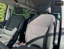 Volkswagen California Beach|Camper|7 Passenger Seats|Automatic DSG|Pop Top 7