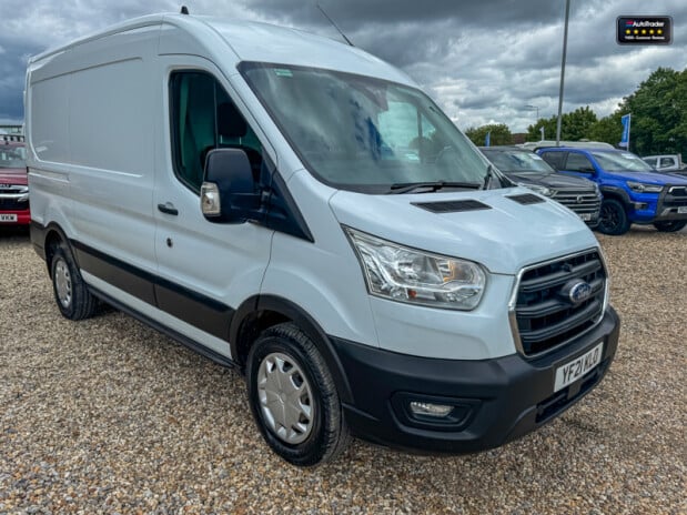 Ford Transit MWB L2H2 Medium Roof 350 Trend Air Con Nav Sensors EURO 6 4