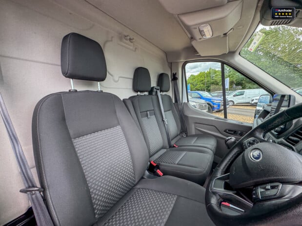Ford Transit MWB L2H2 Medium Roof 350 Trend Air Con Nav Sensors EURO 6 14