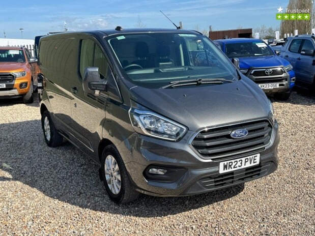Ford Transit Custom AUTO SWB L1H1 320 Limited Alloys Air Con Sensors Cruise EURO 6 4
