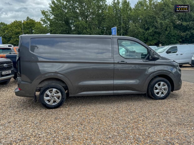 Ford Transit Custom SWB L1H1 [SOLD KH] 300 Limited Air Con Alloys Sensors EURO 6 5