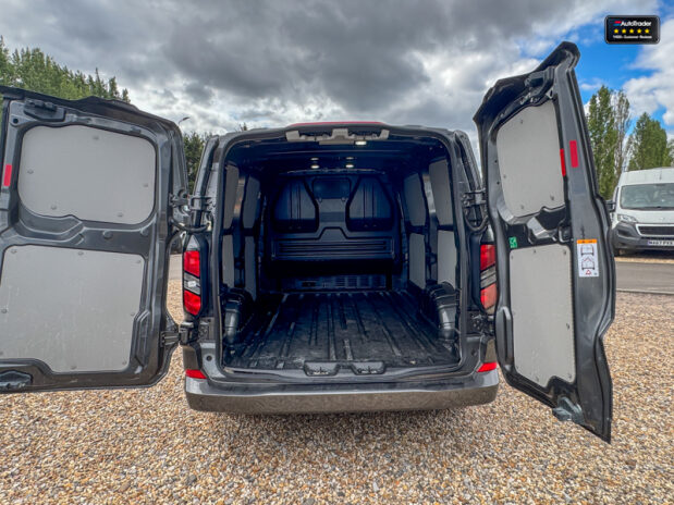 Ford Transit Custom SWB L1H1 [SOLD KH] 300 Limited Air Con Alloys Sensors EURO 6 8