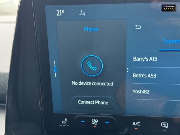 Ford Transit Custom SWB L1H1 [SOLD KH] 300 Limited Air Con Alloys Sensors EURO 6 27