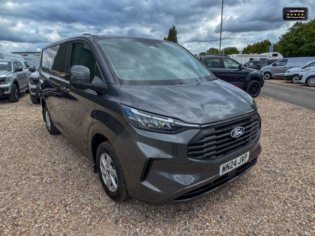 Ford Transit Custom SWB L1H1 [SOLD KH] 300 Limited Air Con Alloys Sensors EURO 6 4