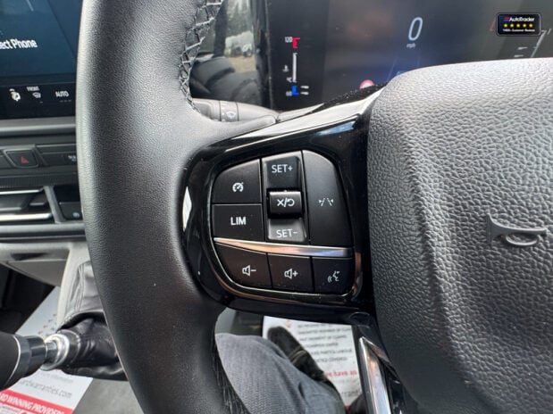 Ford Transit Custom SWB L1H1 [SOLD KH] 300 Limited Air Con Alloys Sensors EURO 6 17