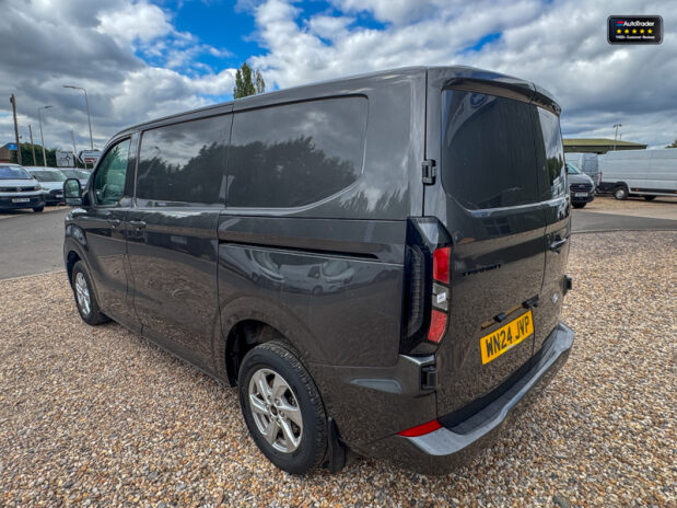 Ford Transit Custom SWB L1H1 [SOLD KH] 300 Limited Air Con Alloys Sensors EURO 6 10