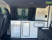 Volkswagen Transporter Camper SWB L1 4 Seats Rock & Roll Bed Cruise Alloys Air Con Heat-Screen 8