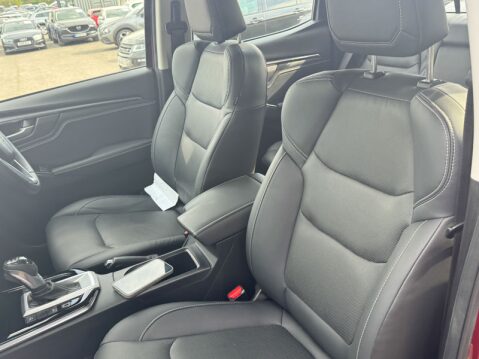 Isuzu D-Max DL40 Crew Cab AUTO 4X4 Air Con Camera Navigation EURO 6 NO VAT 14