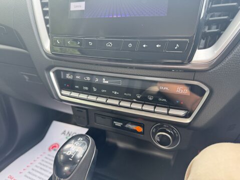 Isuzu D-Max DL40 Crew Cab AUTO 4X4 Air Con Camera Navigation EURO 6 NO VAT 25