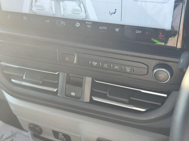 Ford Transit Custom AUTO LWB L2H1 320 Limited Air Con Camera Sensors EURO 6 25