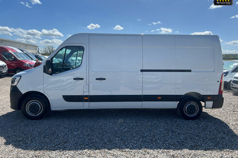 Renault Master LWB L3H2 Medium Roof Lm35 Business Dci Air Con Sensors EURO 6 NO VAT